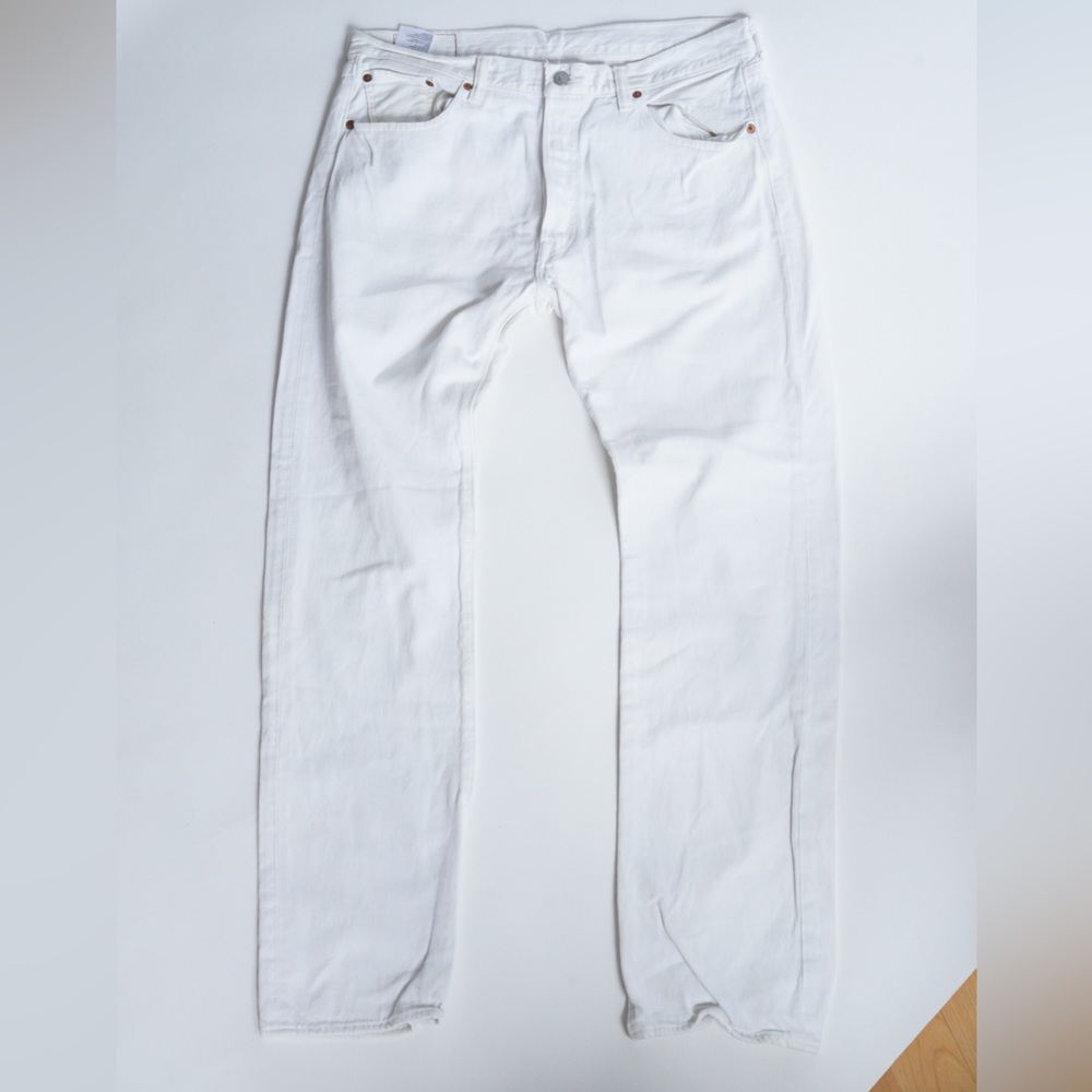 Levi’s White Denim Jeans
